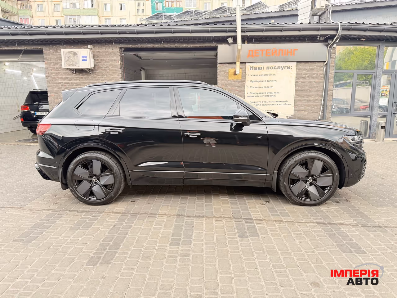 Volkswagen Touareg - фото 6