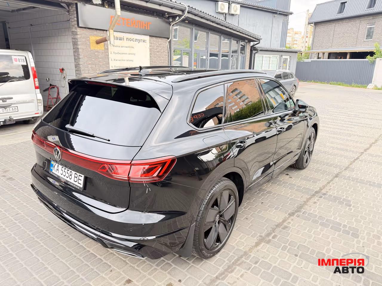 Volkswagen Touareg - фото 7