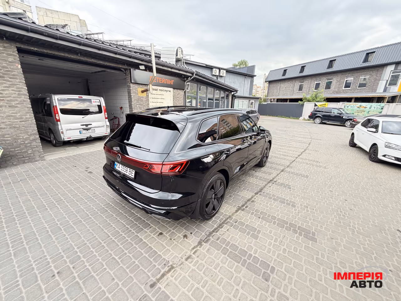 Volkswagen Touareg - фото 10