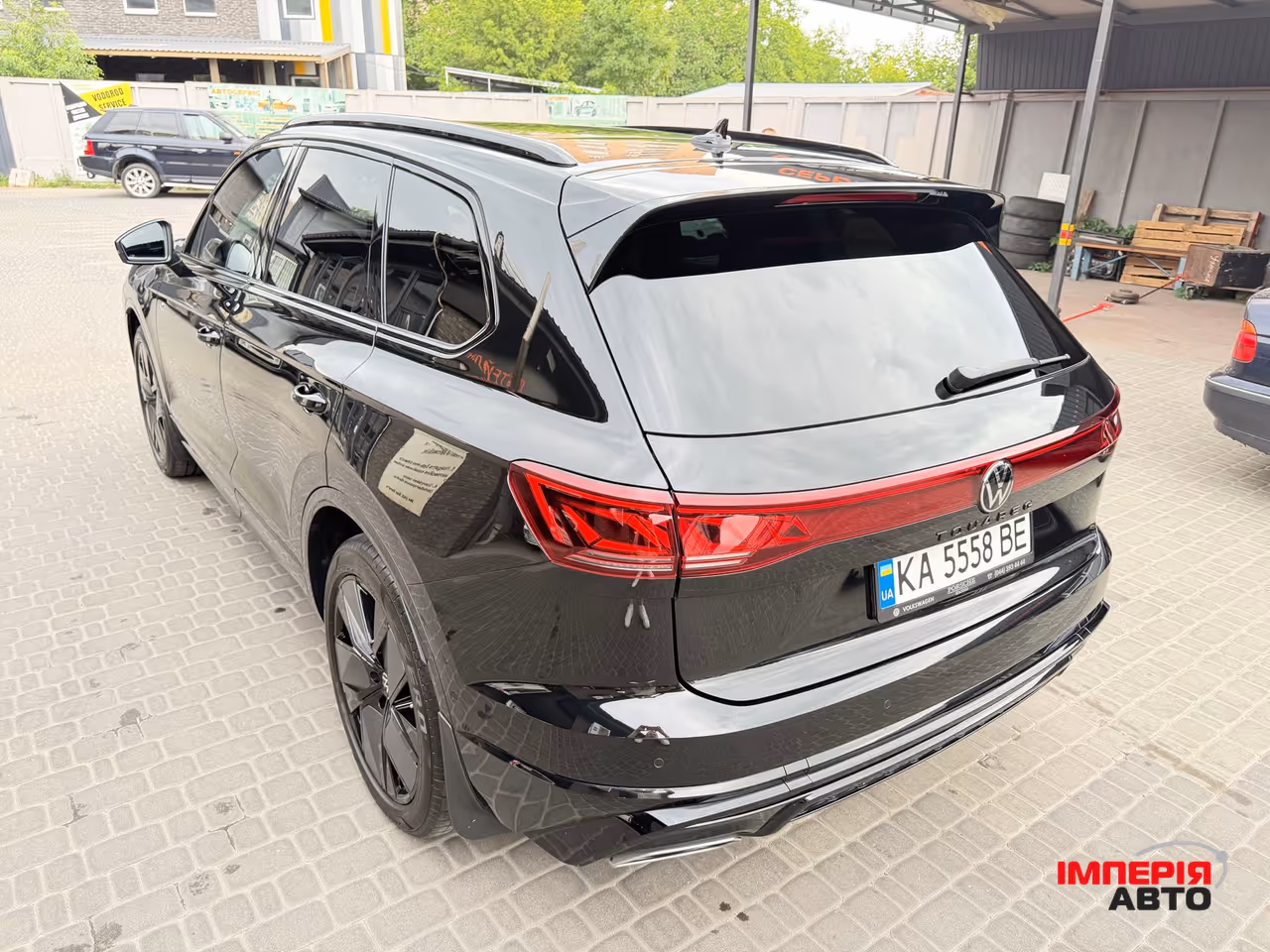Volkswagen Touareg - фото 9