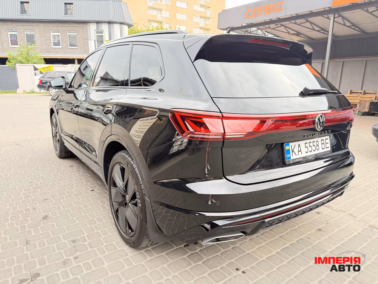 Volkswagen Touareg - фото 11
