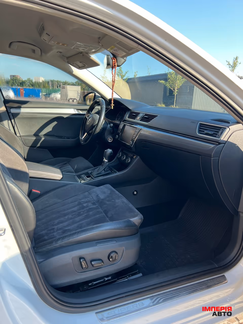 Skoda Superb - фото 9