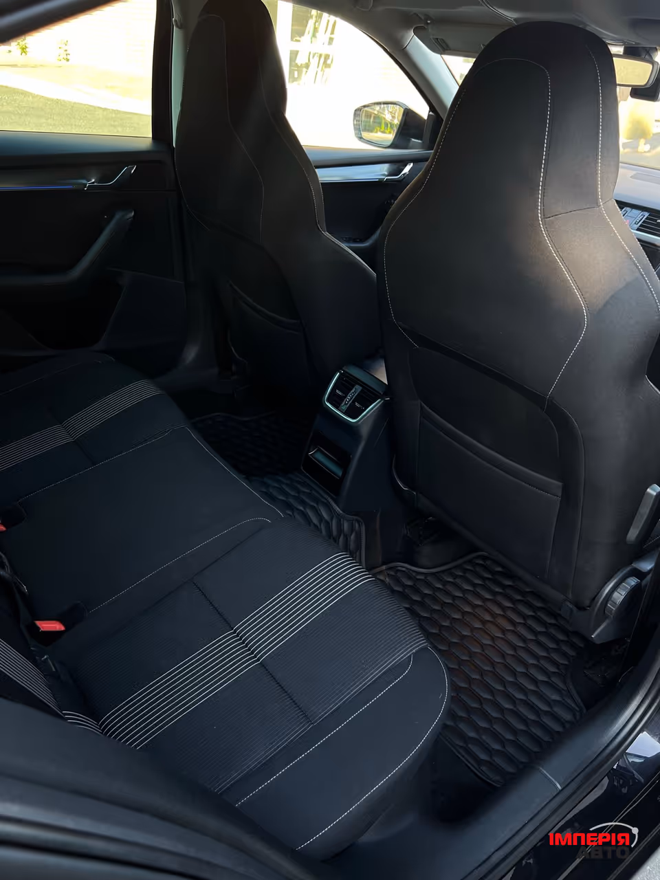 Skoda Octavia - фото 11