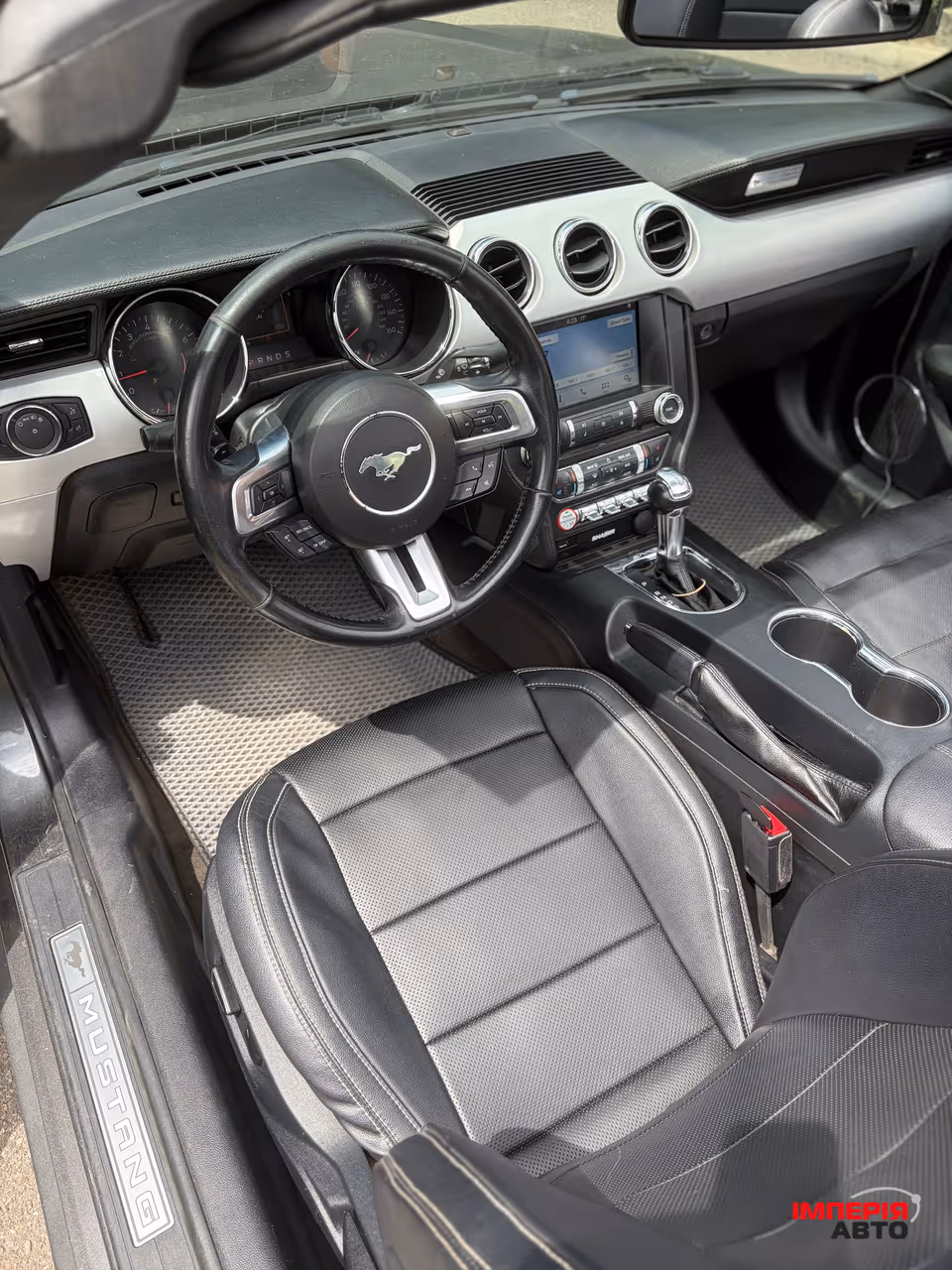 Ford Mustang - фото 7