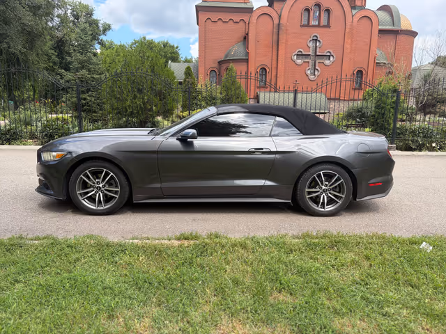 Ford Mustang - зображення 2