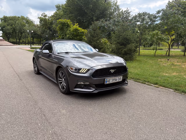 Ford Mustang - зображення 5