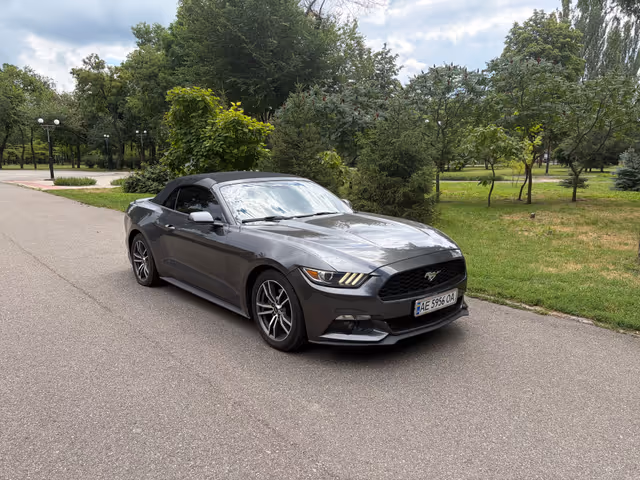 Ford Mustang - зображення 4