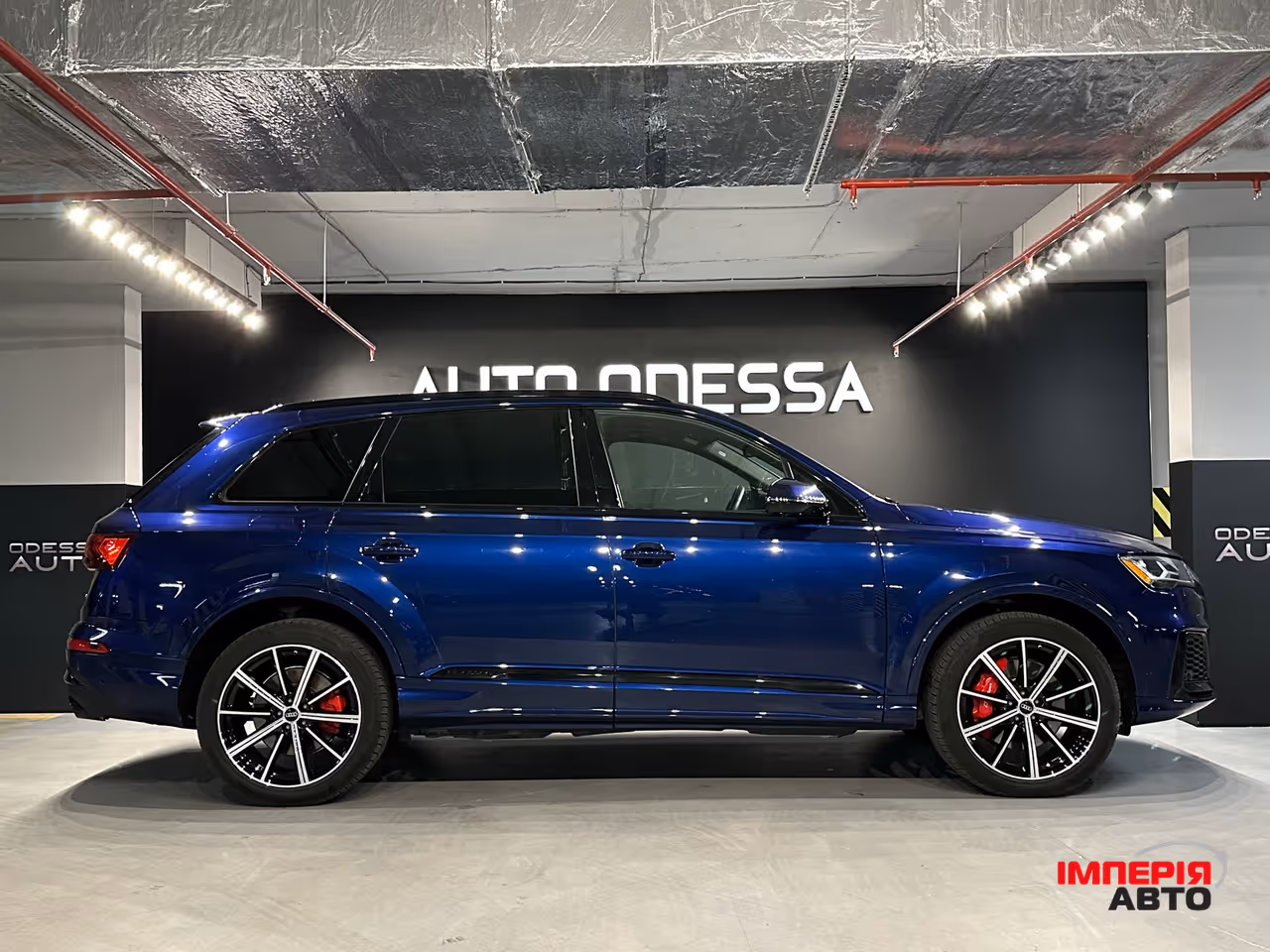 Audi Q7 - фото 5
