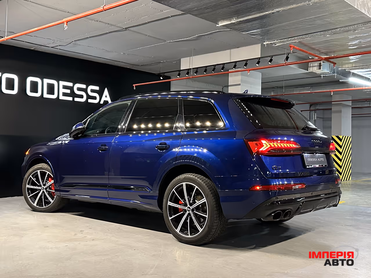 Audi Q7 - фото 6