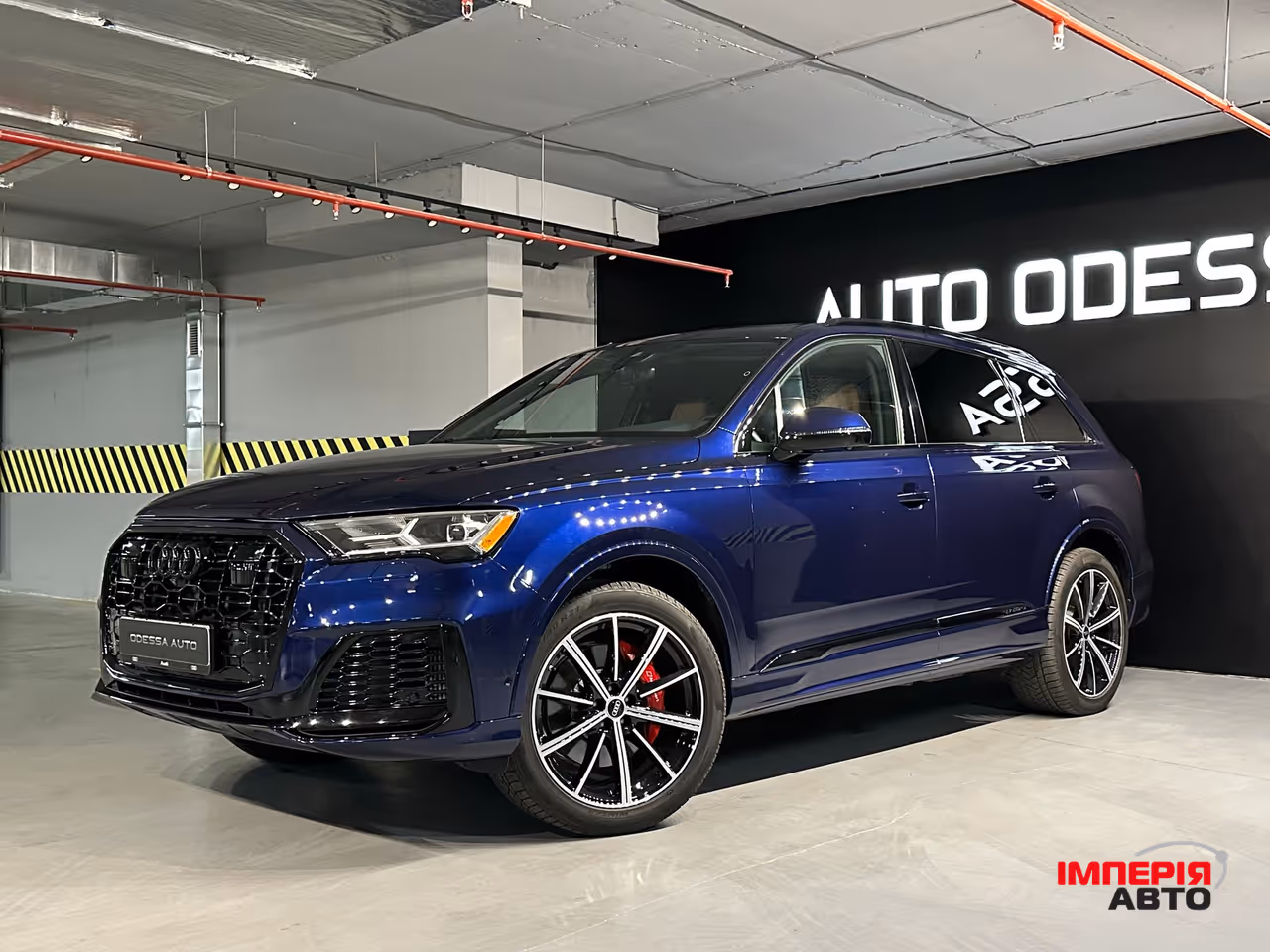 Audi Q7 - фото 1