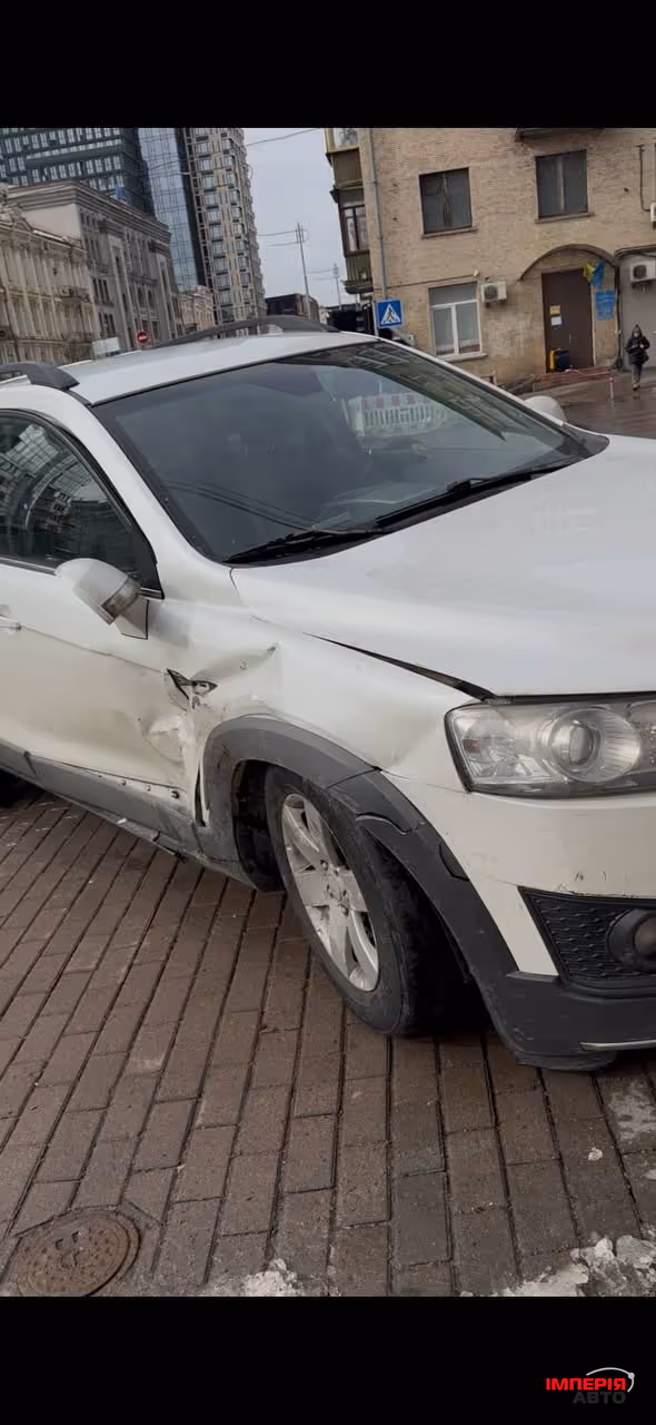 Chevrolet Captiva - фото 1