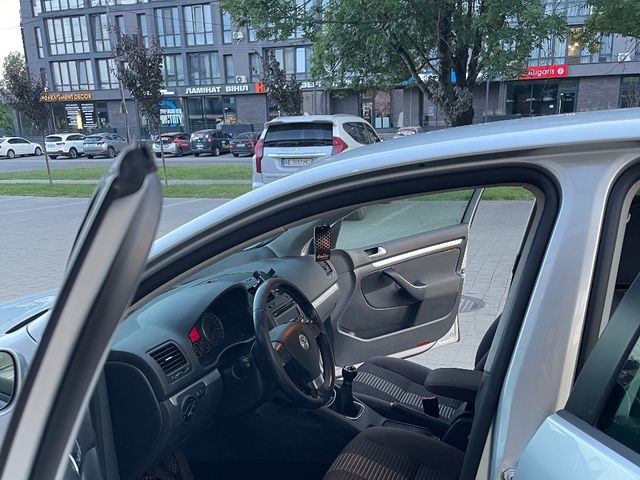 Volkswagen Golf 2008, Ужгород, $5 600 - зображення 2