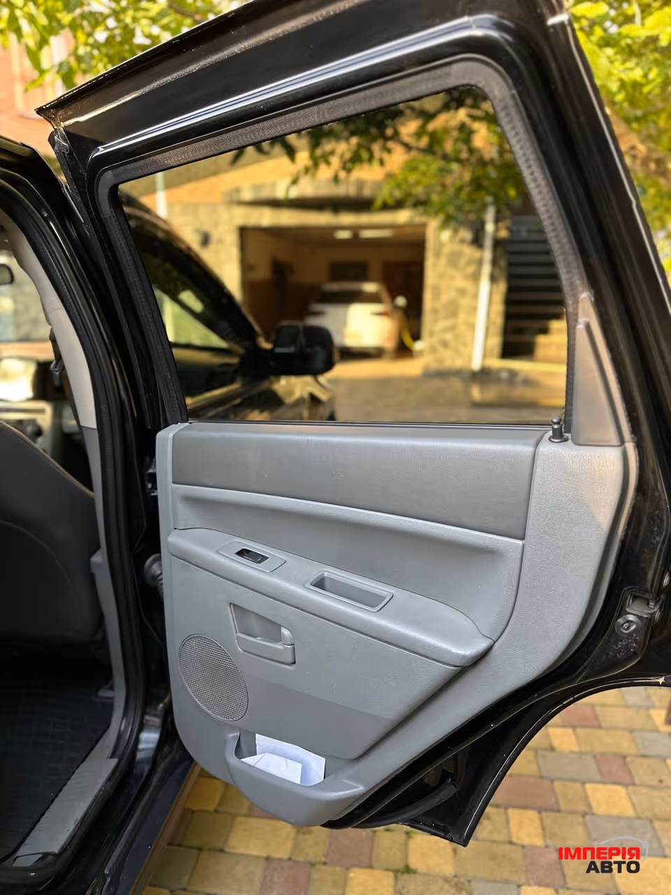 Jeep Grand Cherokee - фото 11
