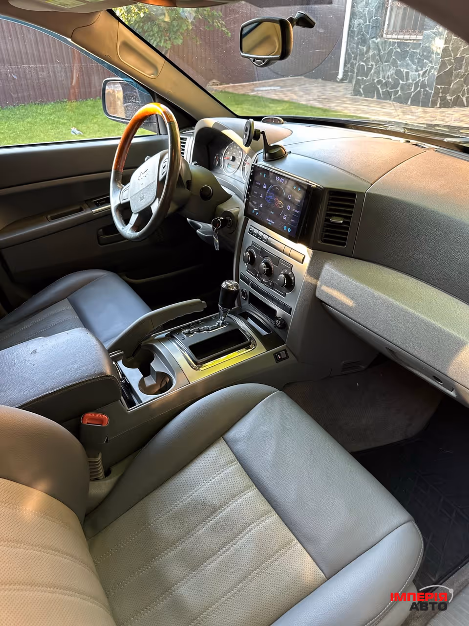 Jeep Grand Cherokee - фото 9