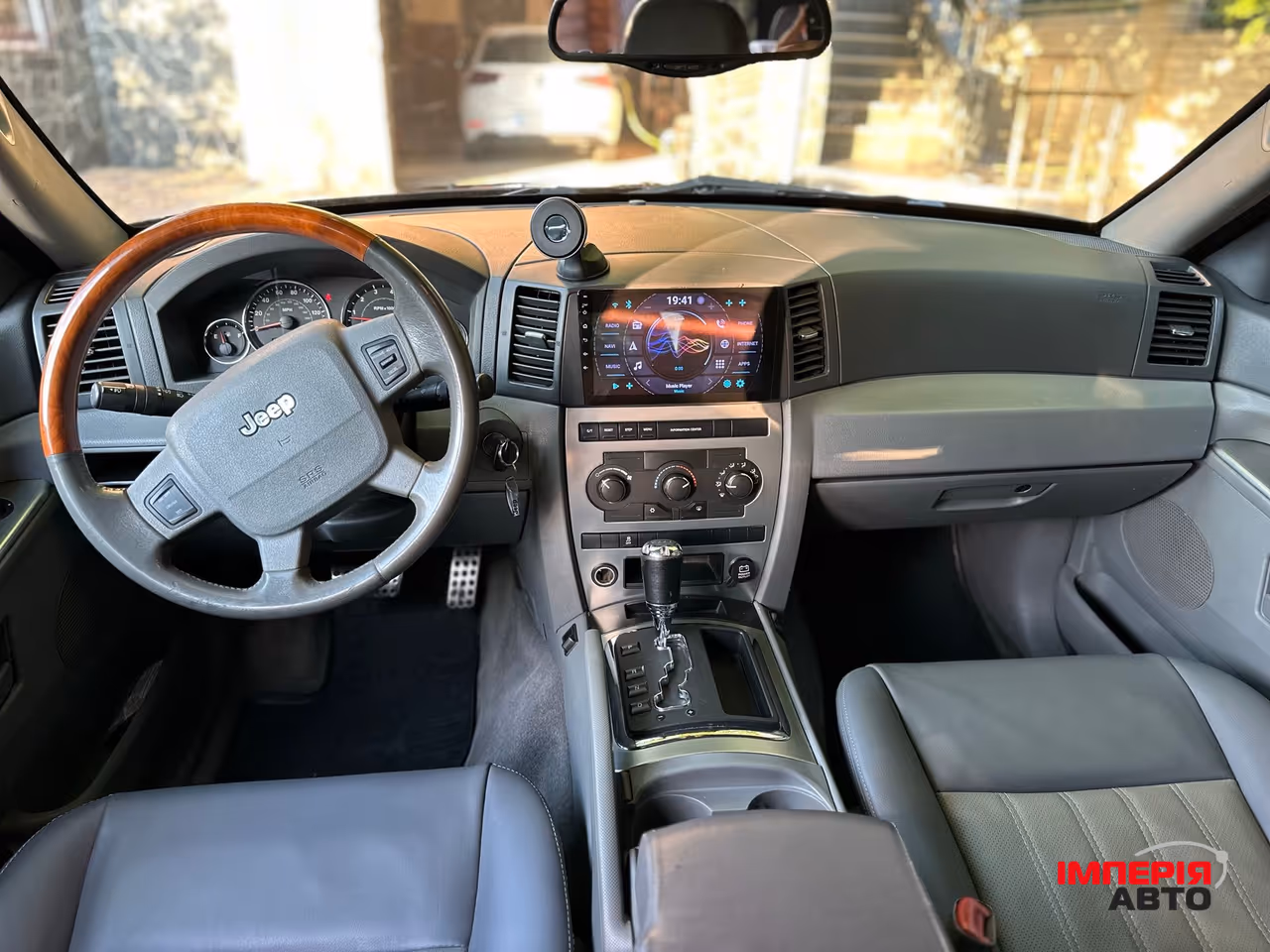 Jeep Grand Cherokee - фото 12