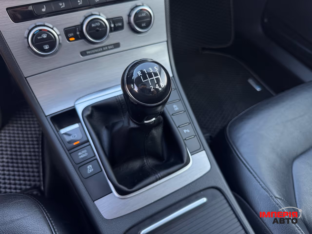 Volkswagen Passat - фото 33