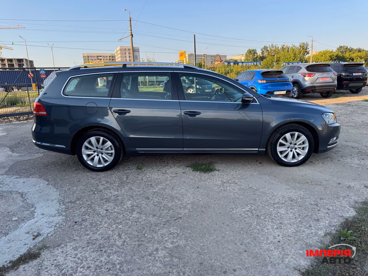 Volkswagen Passat - фото 4
