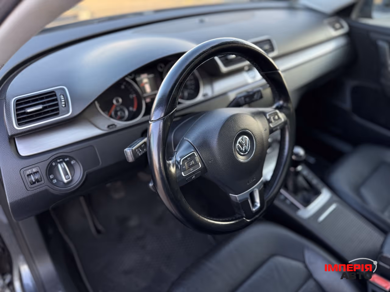 Volkswagen Passat - фото 21