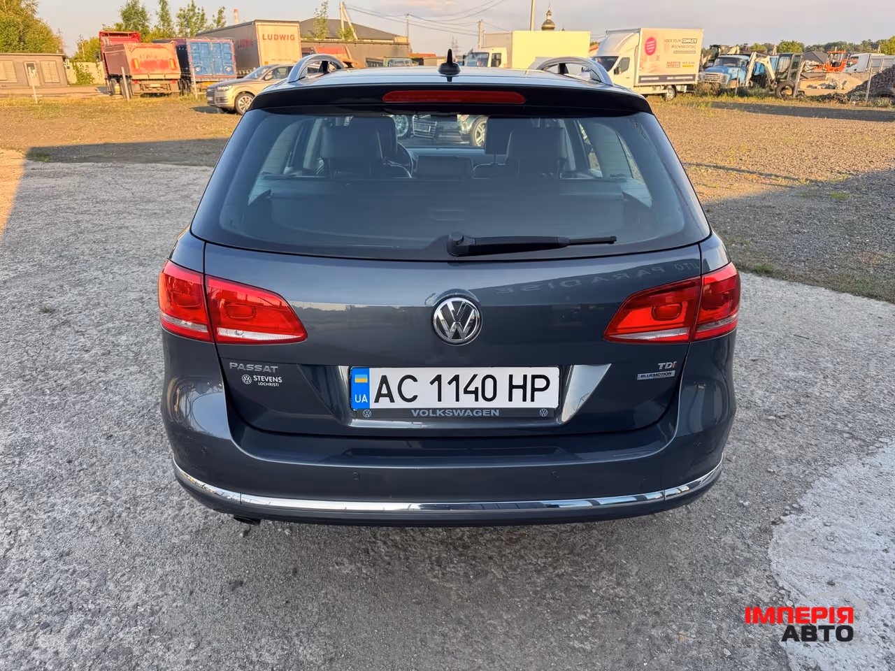 Volkswagen Passat - фото 6