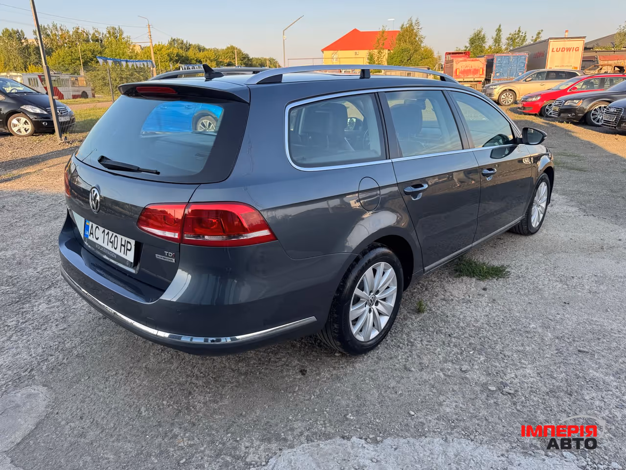 Volkswagen Passat - фото 5