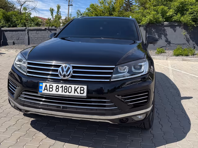 Volkswagen Touareg - зображення 1