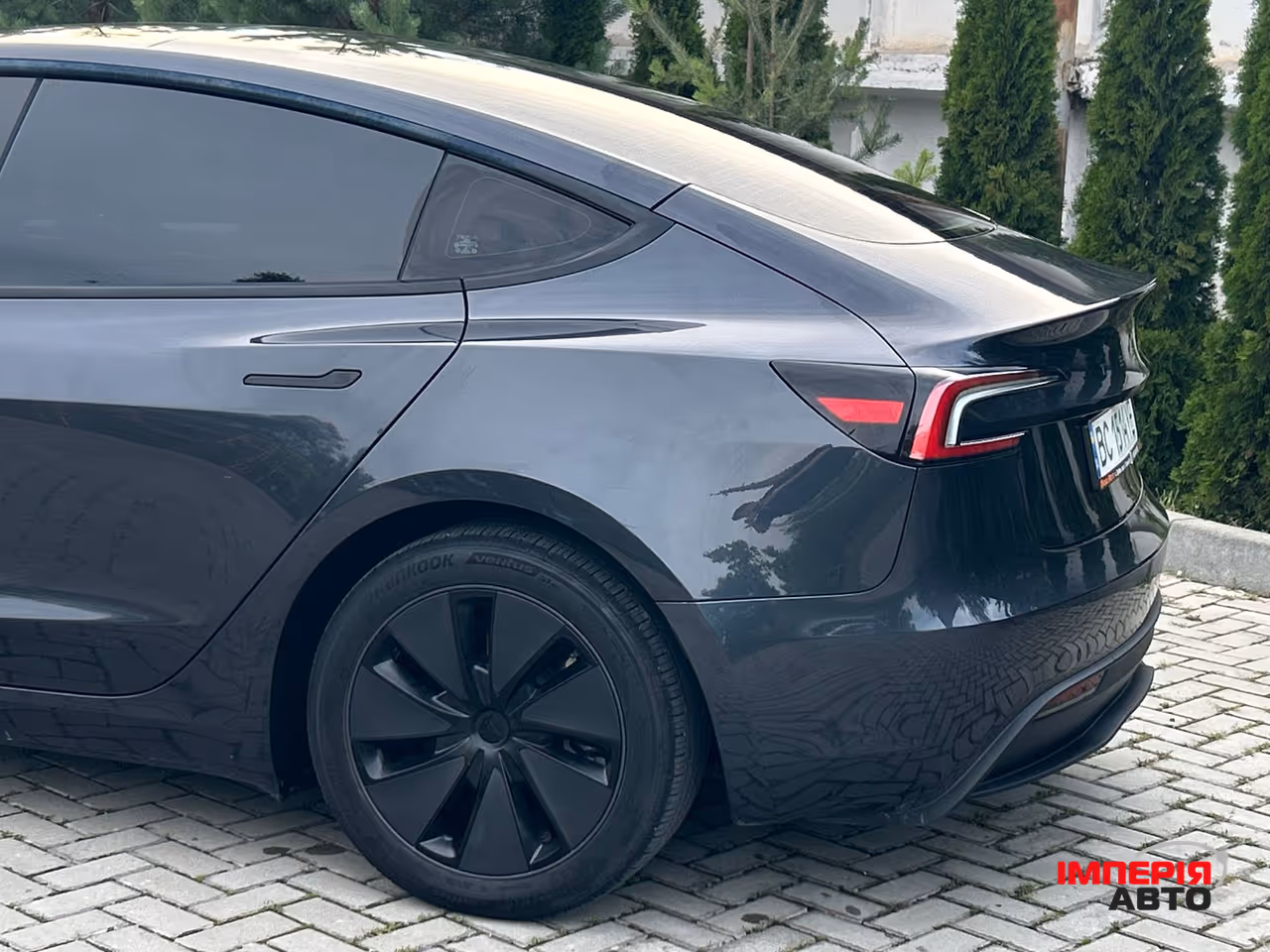 Tesla Model 3 - фото 6