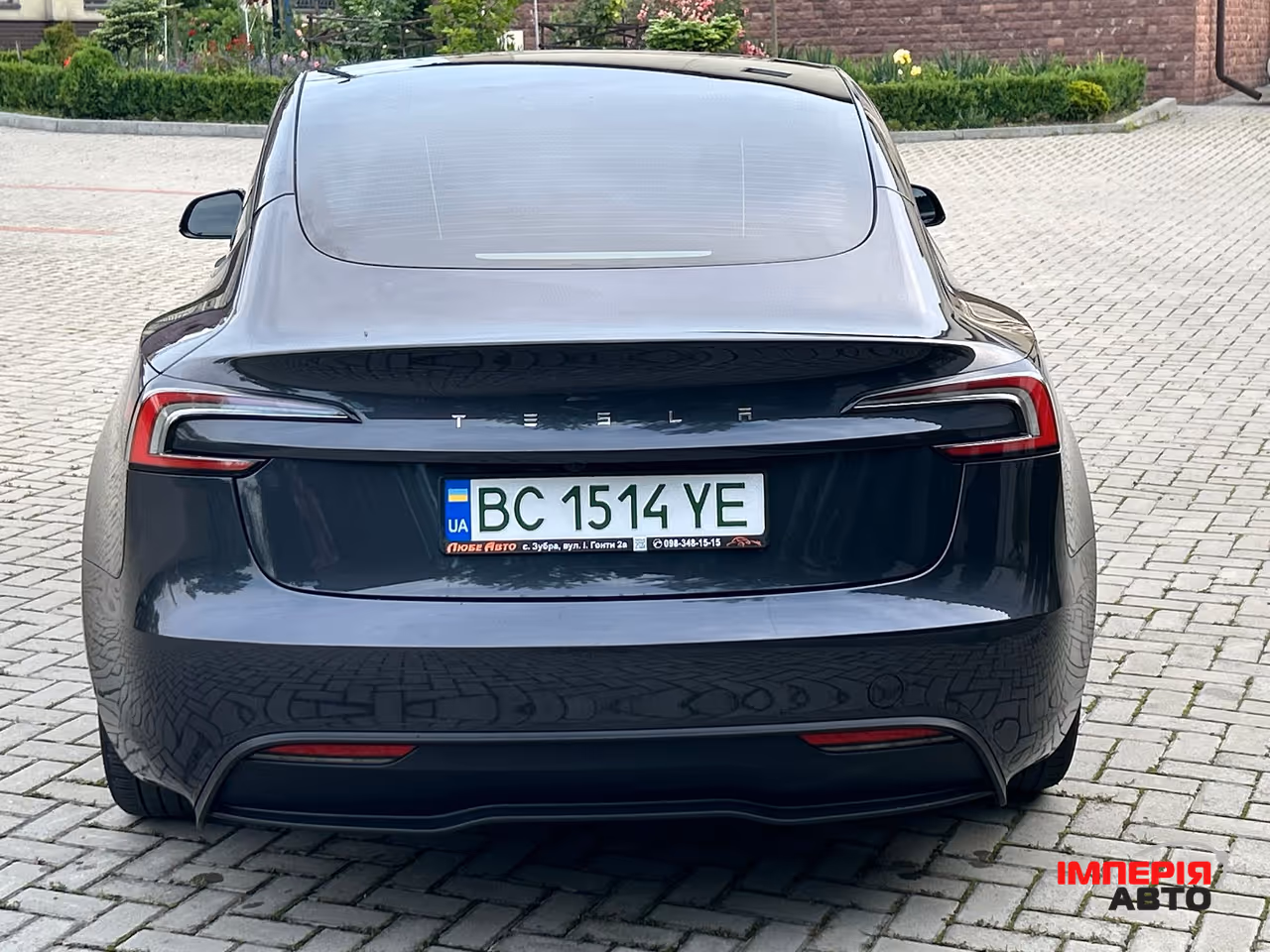 Tesla Model 3 - фото 8