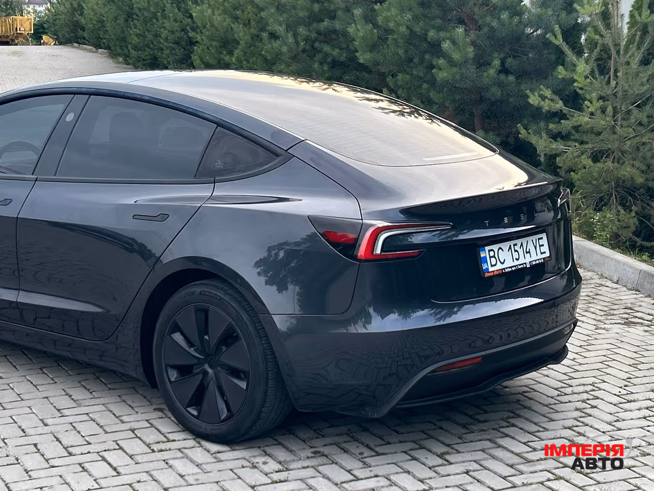 Tesla Model 3 - фото 7