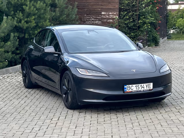Tesla Model 3 - зображення 2