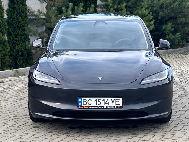 Tesla Model 3 - зображення 3