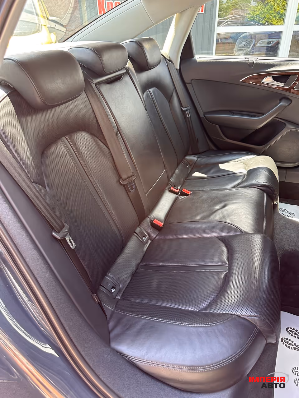 Audi A6 - фото 8