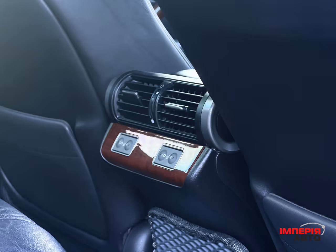 Honda Legend - фото 12