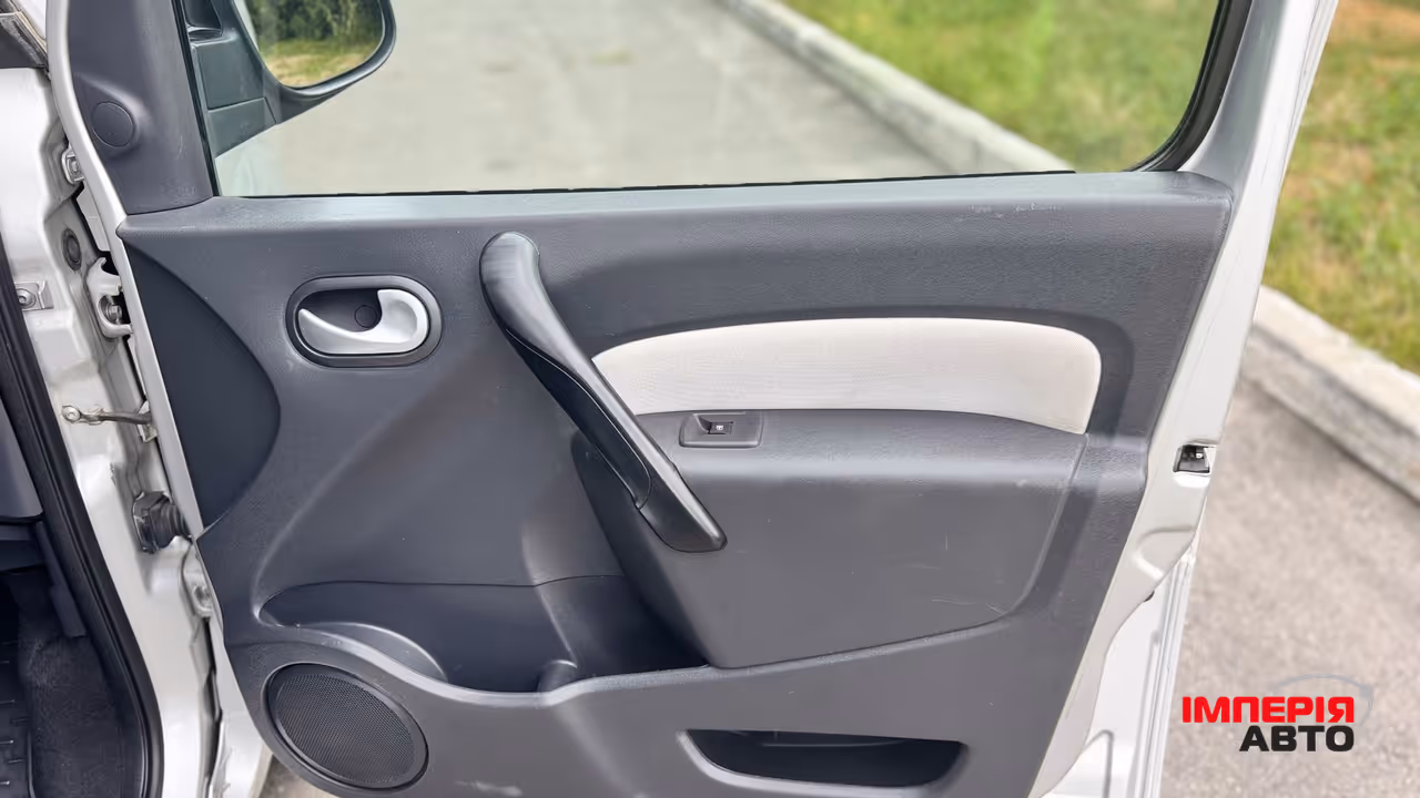Renault Kangoo - фото 22