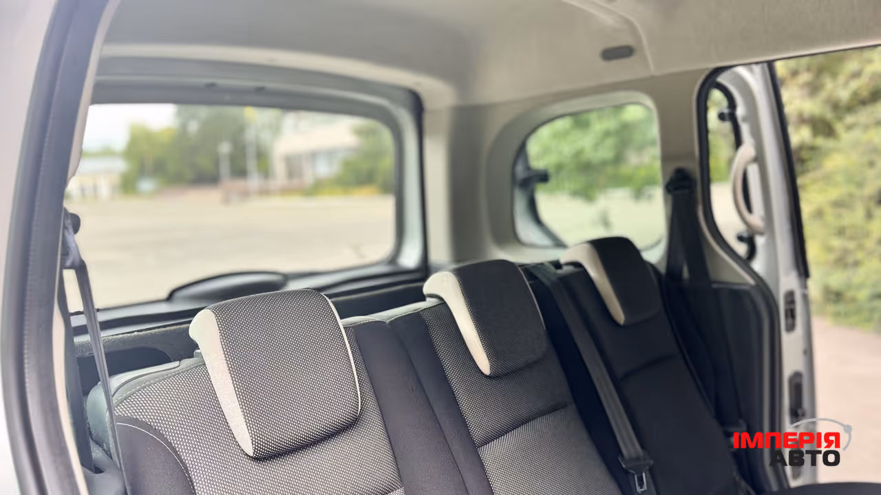Renault Kangoo - фото 21
