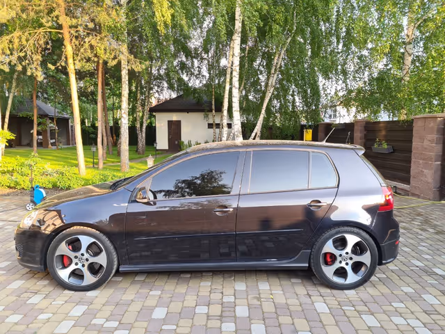 Volkswagen Golf GTI - зображення 4
