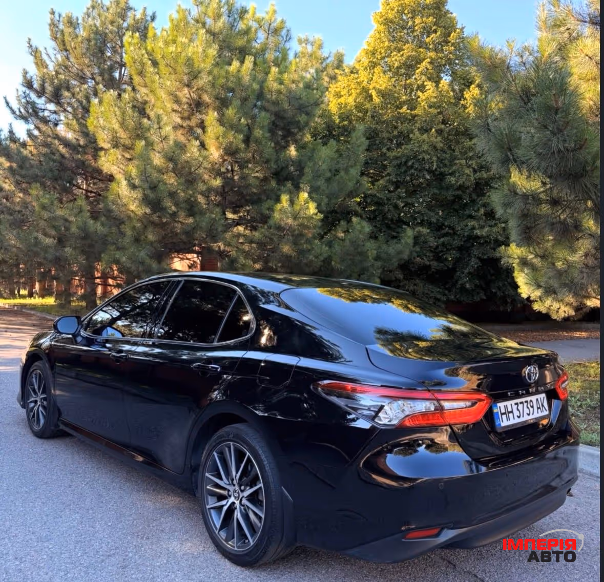 Toyota Camry - фото 4