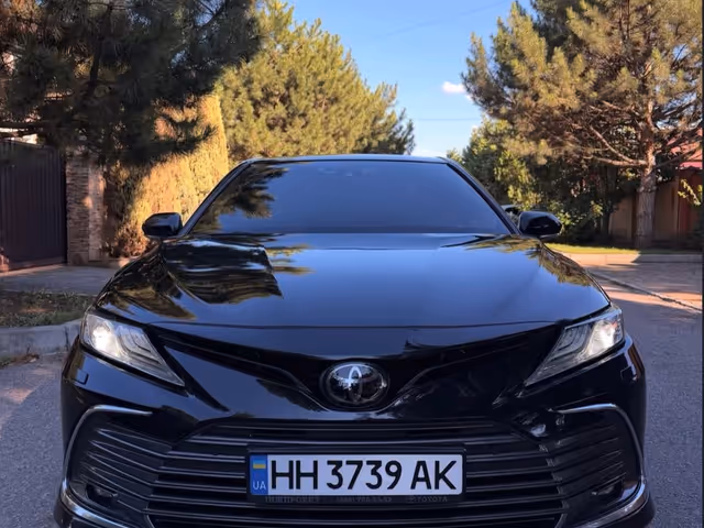 Toyota Camry - зображення 1