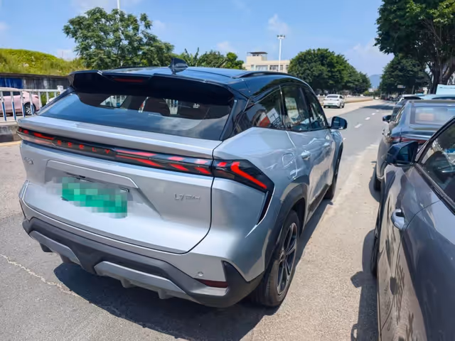 Geely Galaxy L7 - зображення 3