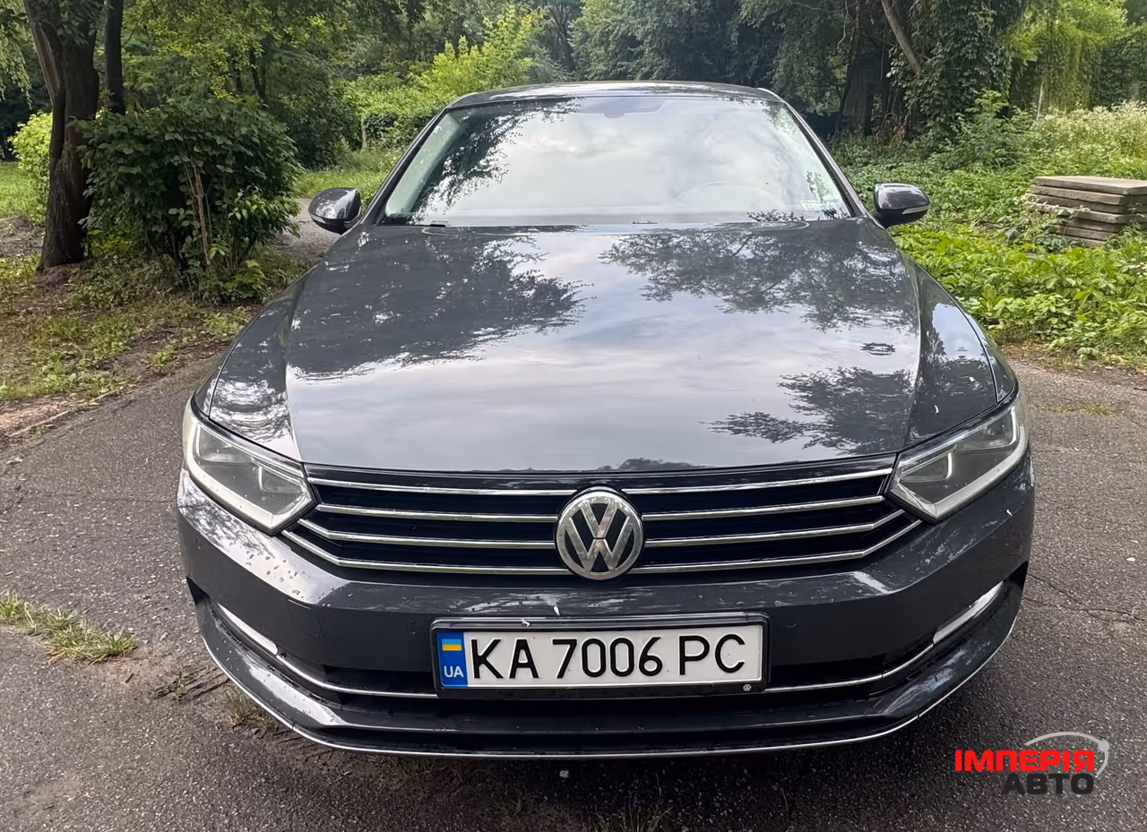 Volkswagen Passat - фото 4