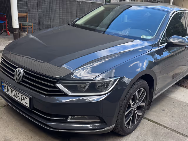 Volkswagen Passat - зображення 1