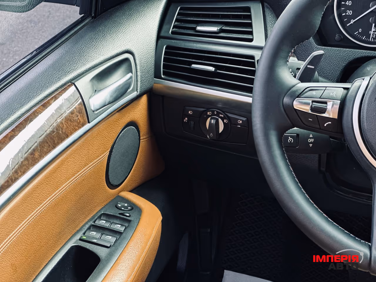 BMW X5 - фото 35