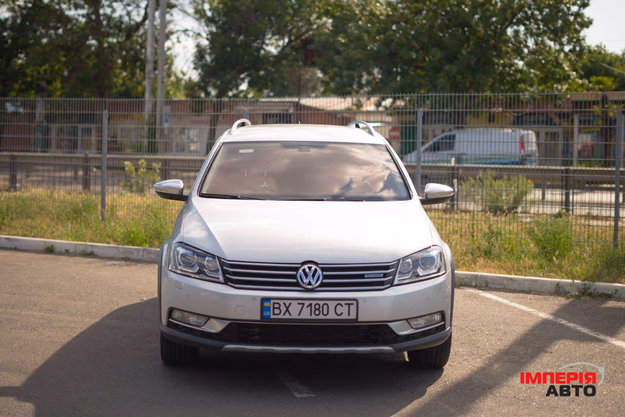 Volkswagen Passat - фото 2