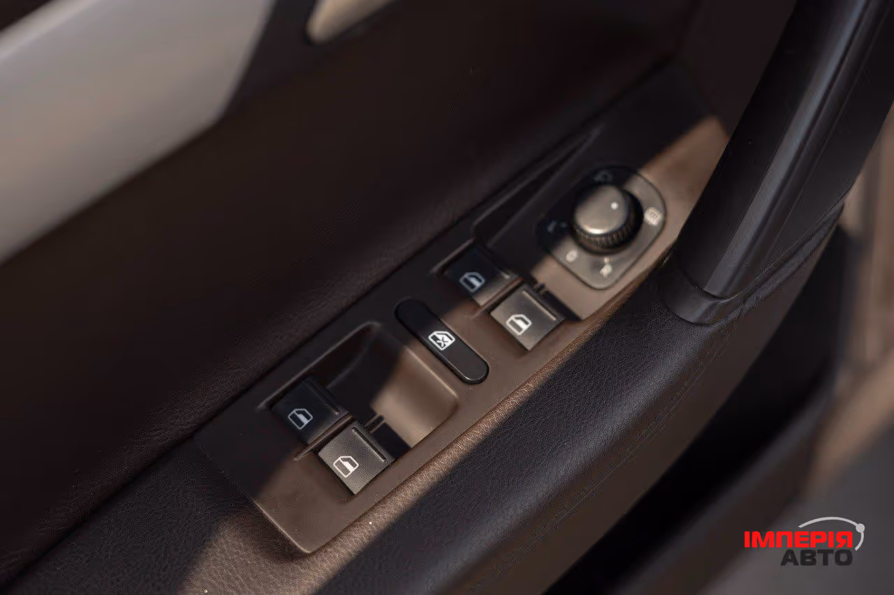 Volkswagen Passat - фото 20