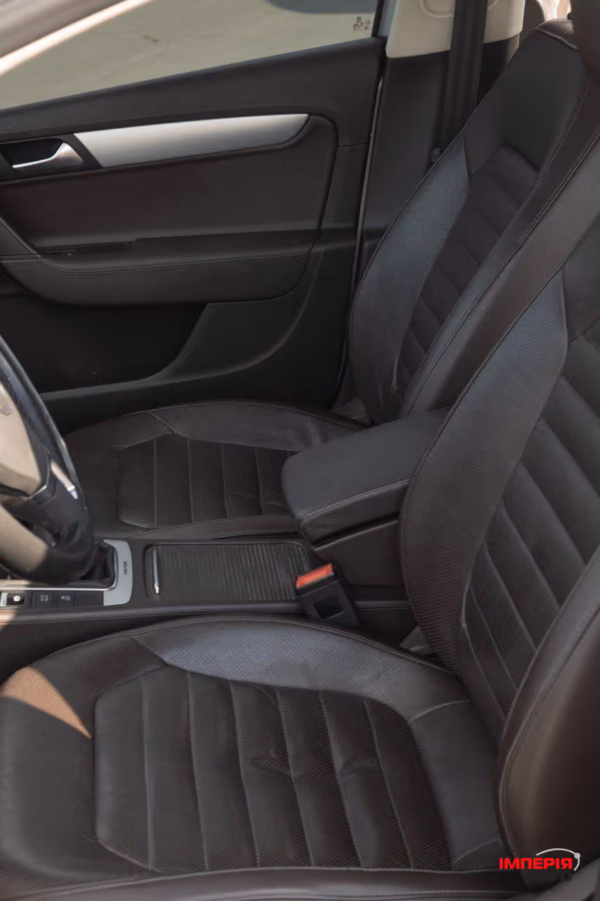 Volkswagen Passat - фото 26