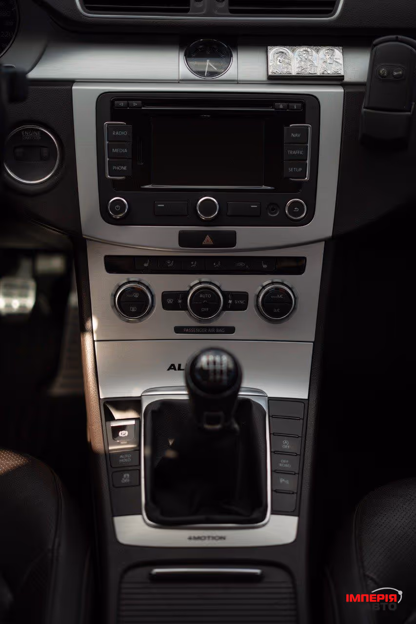 Volkswagen Passat - фото 38