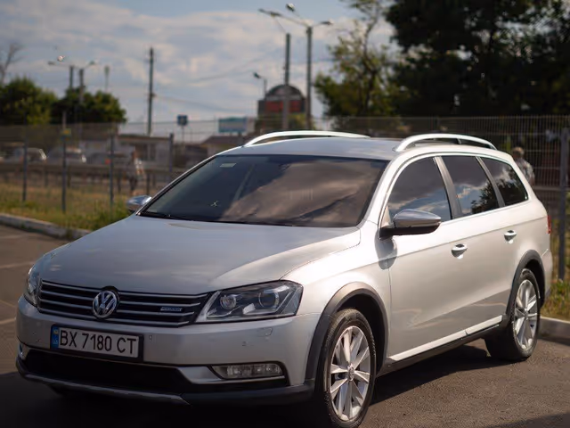 Volkswagen Passat - зображення 1