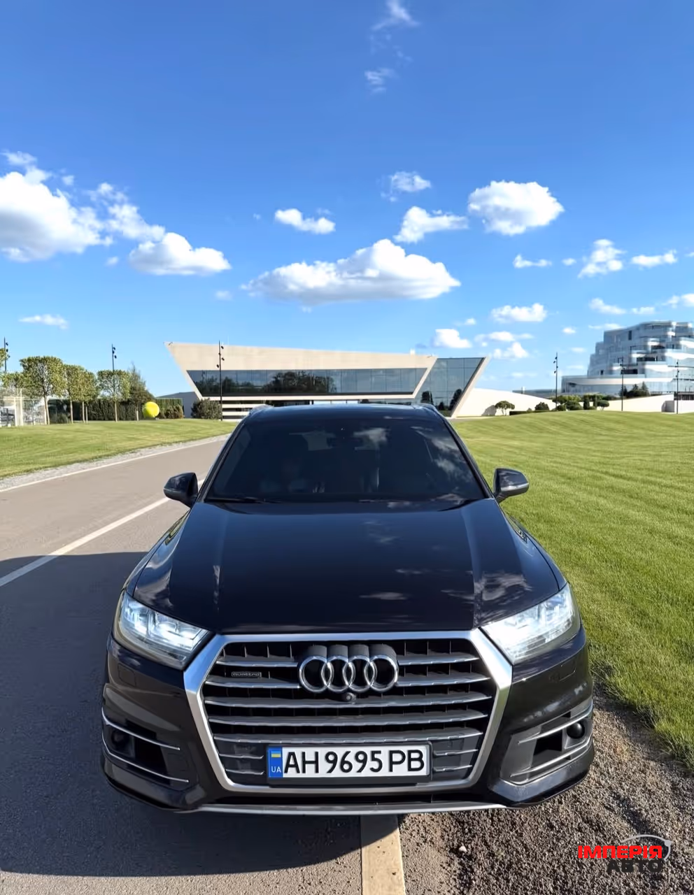 Audi Q7 - фото 2