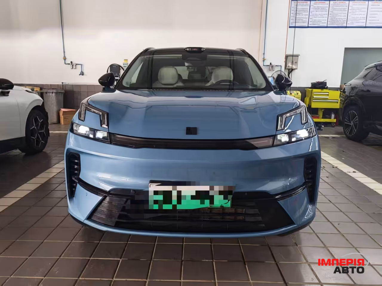Lynk & Co 08 - фото 1