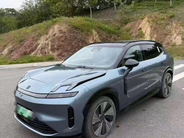 Lynk & Co 08 - зображення 1