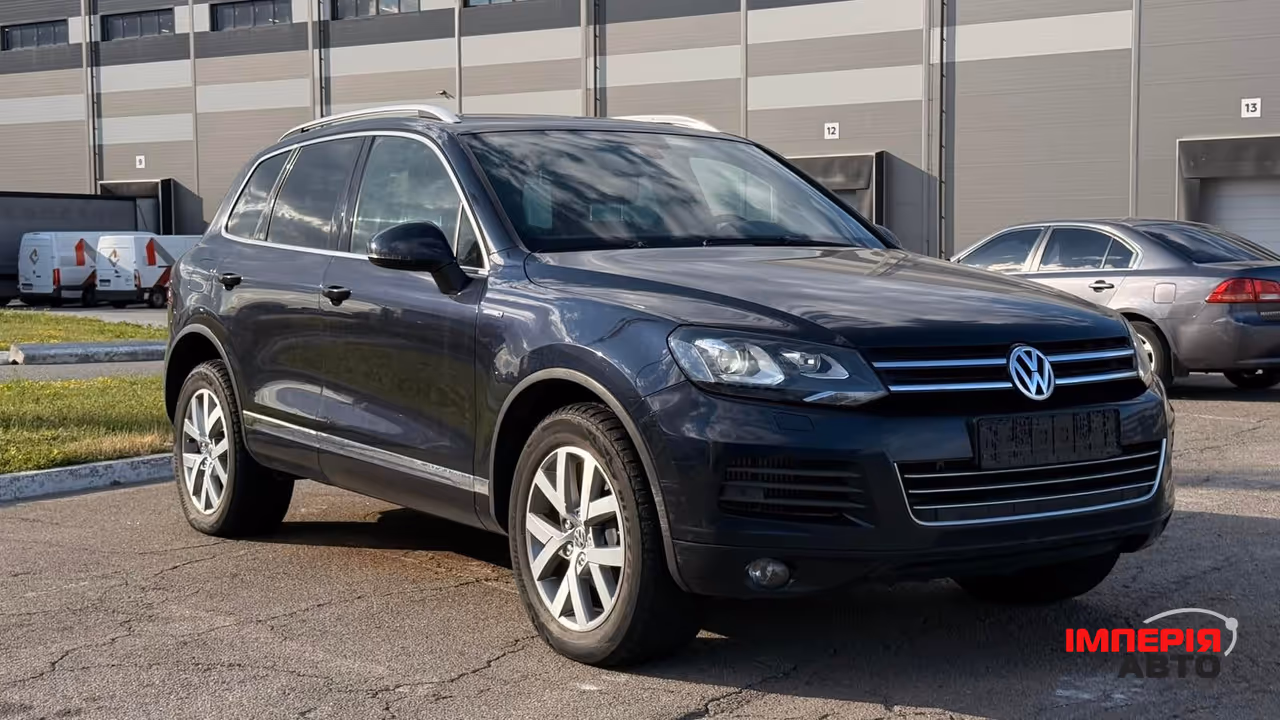 Volkswagen Touareg - фото 3